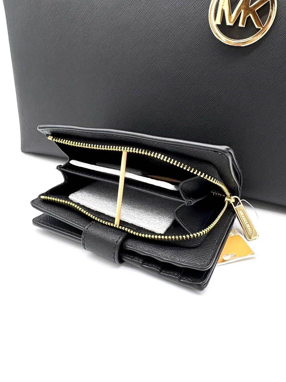 Michael Kors Bag Large Sheila Mf Tote Bag & Matching Bifold Wallet Black/Gold